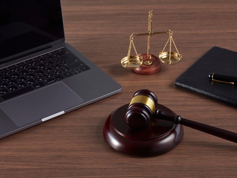 Curatela: como o familiar pode buscar medicamentos e tratamentos pelo SUS e pelo plano de saúde